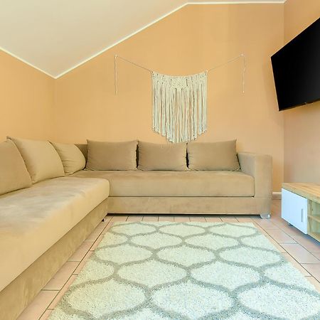 Lhe Central View Boutique Cesena Bagian luar foto