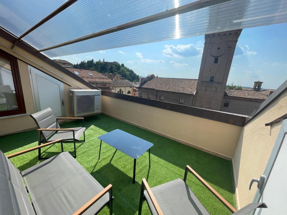 Lhe Central View Boutique Cesena Bagian luar foto